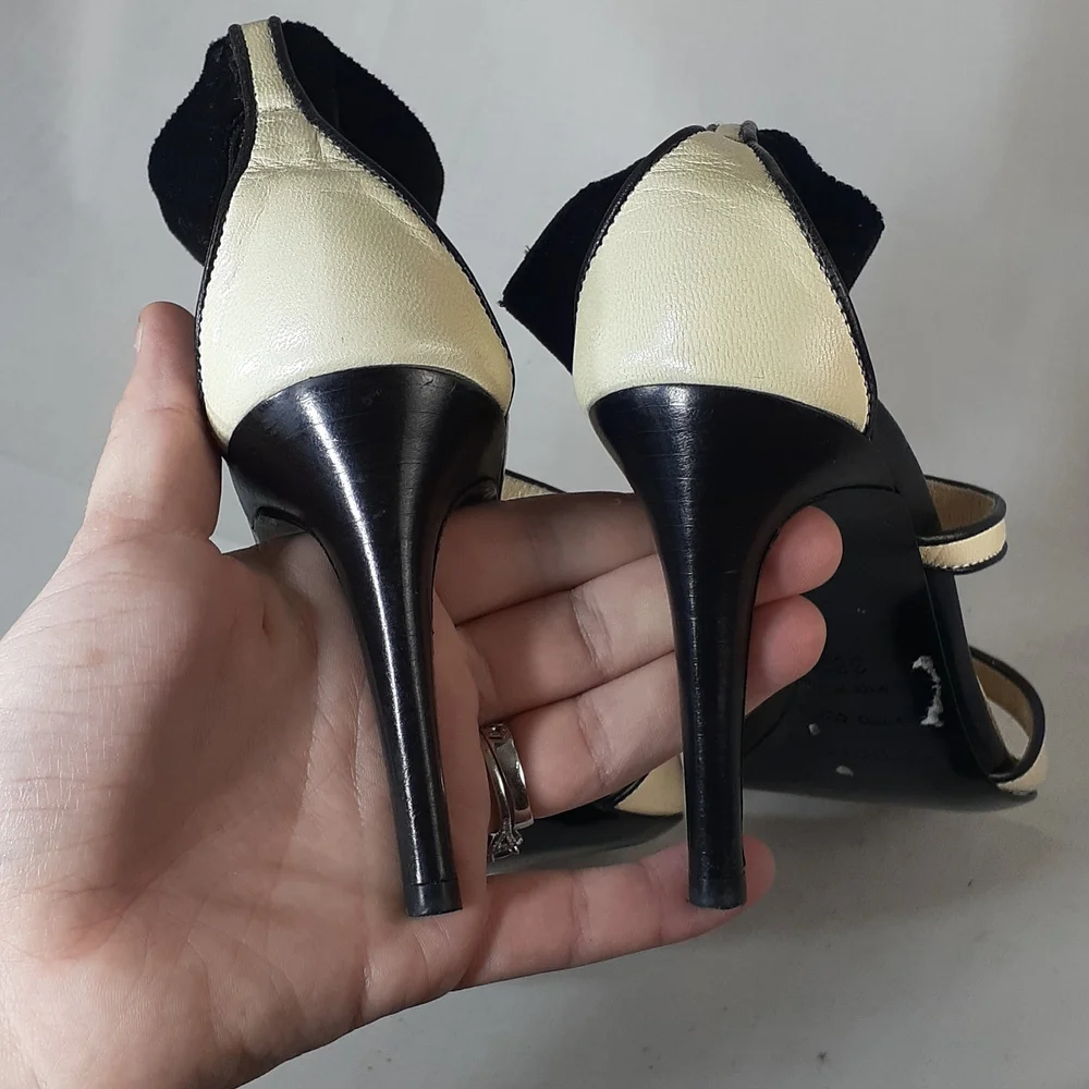 Sergio Rossi cream and black leather heels size 36.5 size 6.5 - Picture 8 of 10